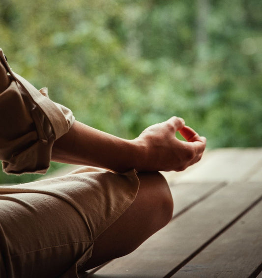 How Herbal Adaptogens Help Manage Daily Stress and Anxiety